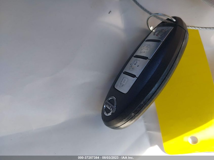 2016 NISSAN VERSA SL - 3N1CN7AP8GL901409