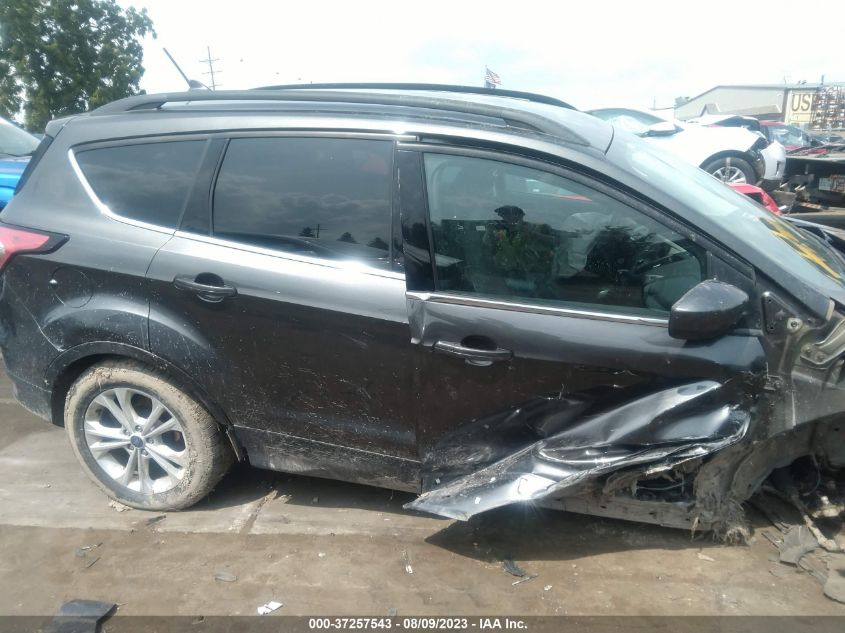 2018 FORD ESCAPE SE - 1FMCU0GD6JUB09787