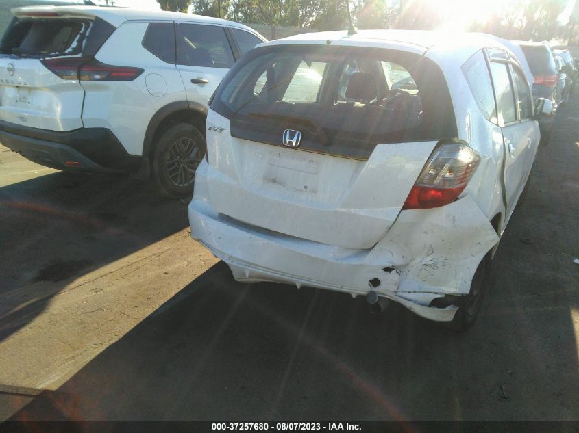 2013 HONDA FIT - JHMGE8H37DC083250