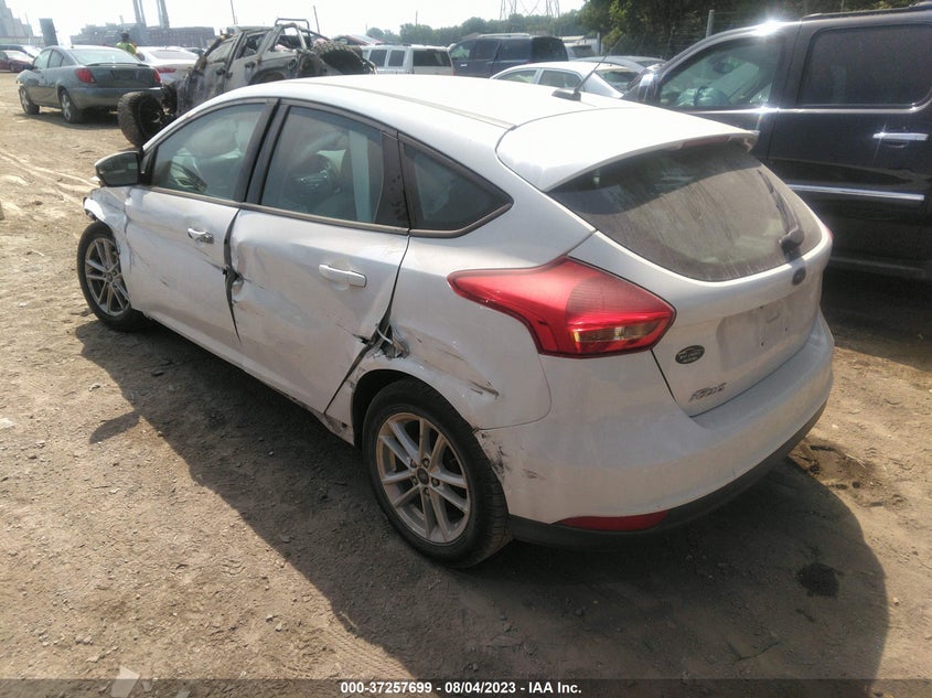 VIN 1FADP3K22HL247596 2017 FORD FOCUS SE