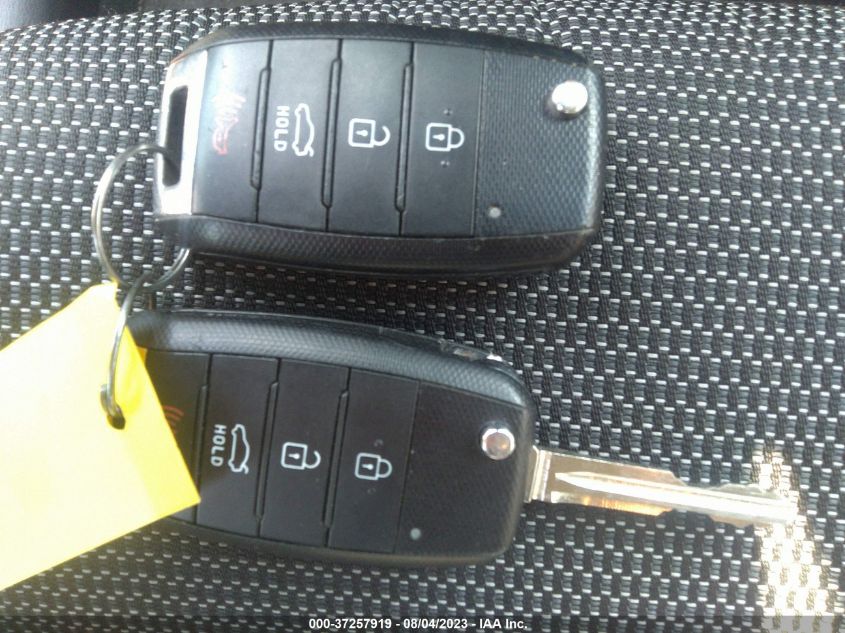 2017 KIA FORTE LX - 3KPFK4A79HE074477