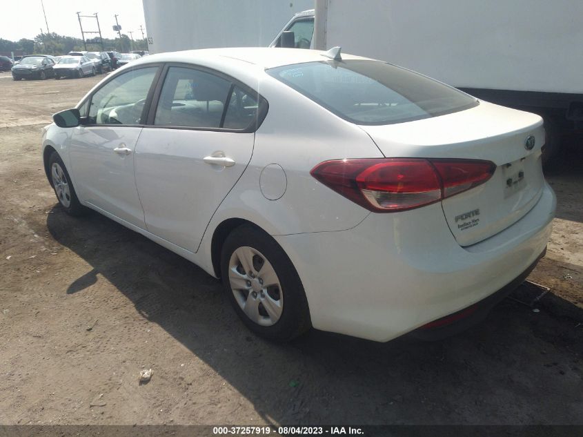 3KPFK4A79HE074477 | 2017 KIA FORTE