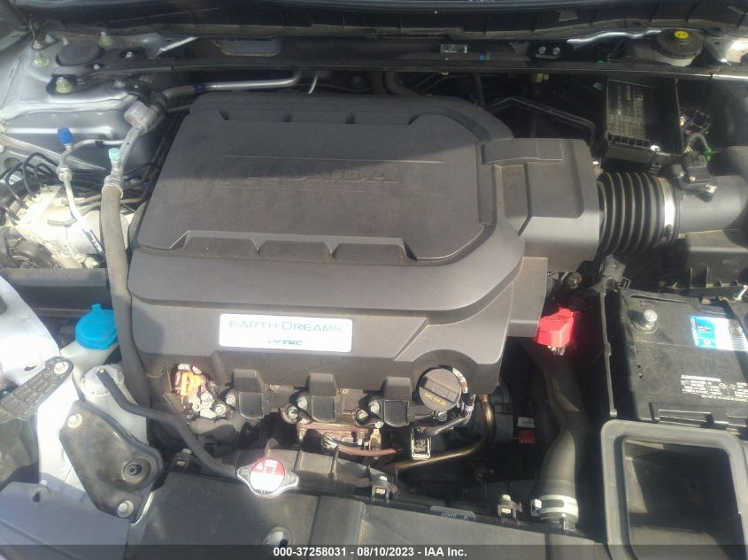2016 HONDA ACCORD SEDAN EX-L - 1HGCR3F08GA009918