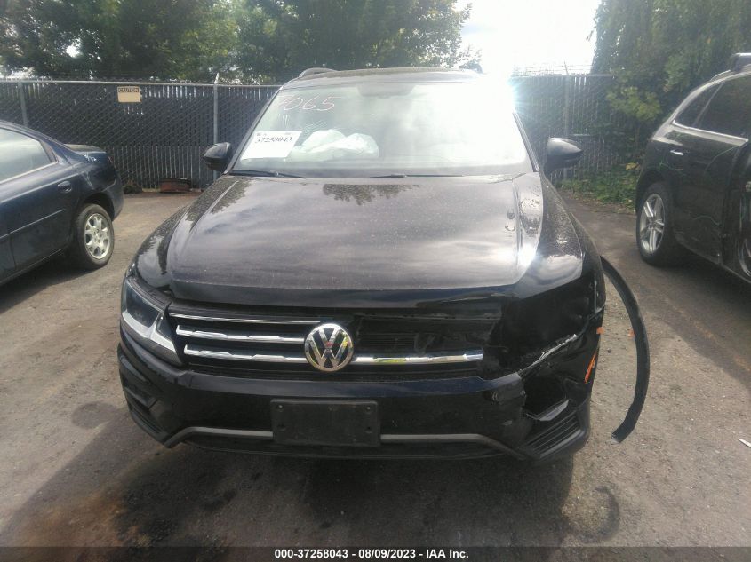 3VV2B7AX8LM027490 Volkswagen Tiguan SE/SEL 12