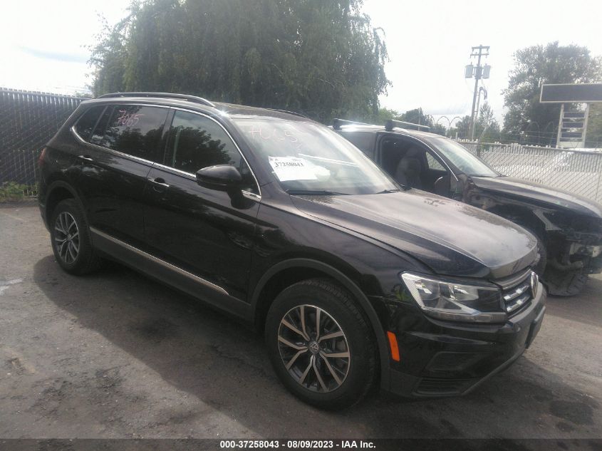 3VV2B7AX8LM027490 Volkswagen Tiguan SE/SEL