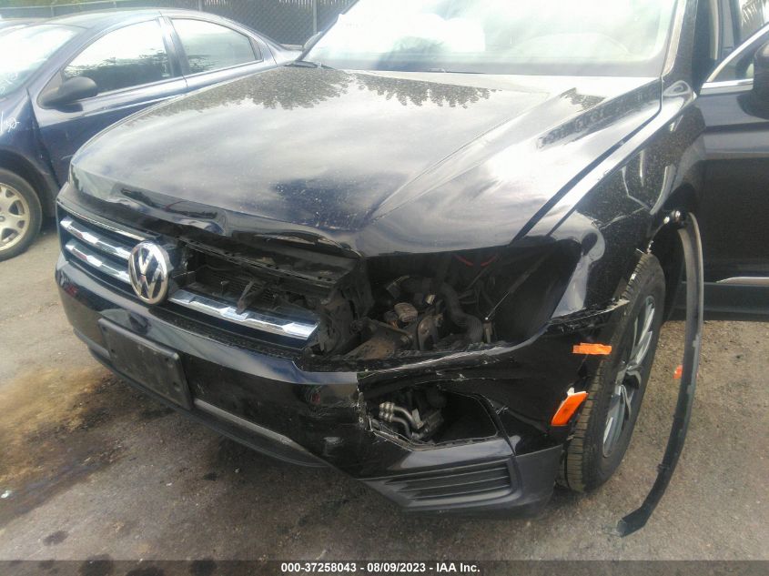 3VV2B7AX8LM027490 Volkswagen Tiguan SE/SEL 6