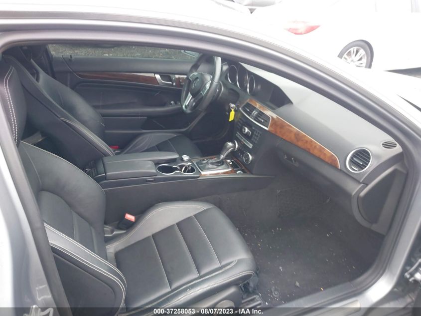 2014 MERCEDES-BENZ C-CLASS C 250 - WDDGJ4HB8EG263740