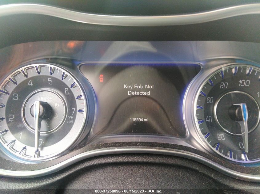 2016 CHRYSLER 300 LIMITED - 2C3CCAAG5GH208276