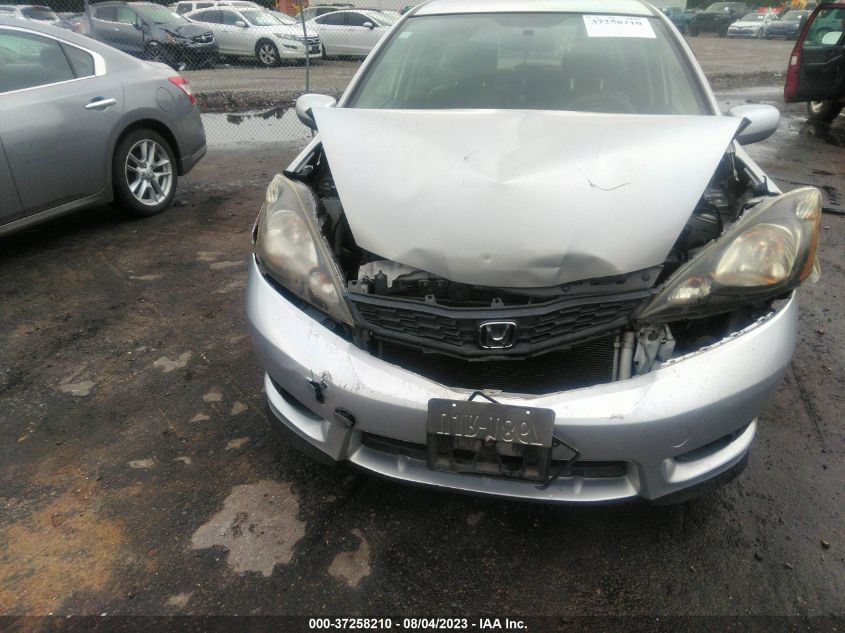 2013 HONDA FIT SPORT - JHMGE8H66DC027097