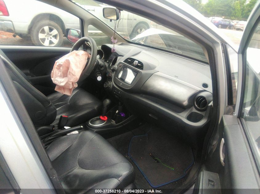 2013 HONDA FIT SPORT - JHMGE8H66DC027097