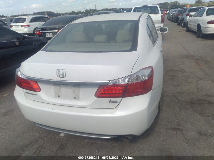 2015 HONDA ACCORD SEDAN EX-L 1HGCR2F86FA165082