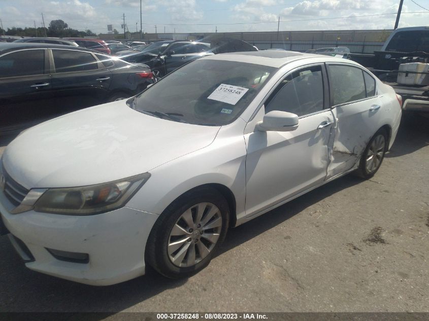 2015 HONDA ACCORD SEDAN EX-L 1HGCR2F86FA165082
