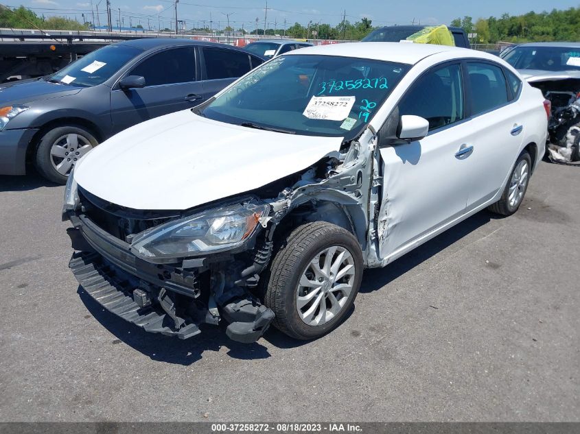 3N1AB7AP9KY315796 Nissan Sentra SV 2