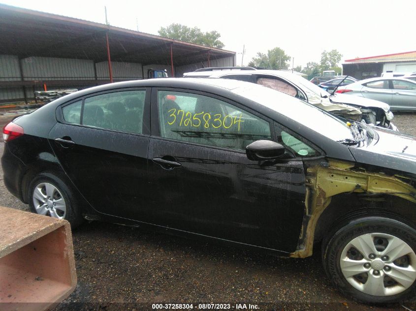 2017 KIA FORTE LX - 3KPFK4A75HE152608