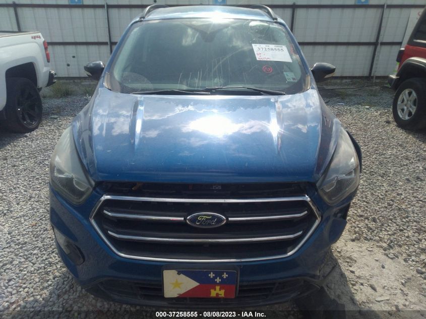 2017 FORD ESCAPE TITANIUM - 1FMCU0J94HUC10101