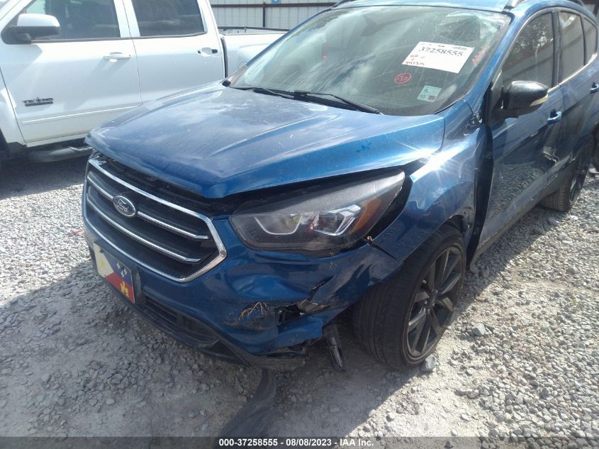 2017 FORD ESCAPE TITANIUM - 1FMCU0J94HUC10101