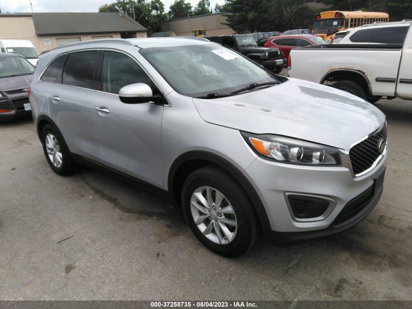 KIA SORENTO LX 2017