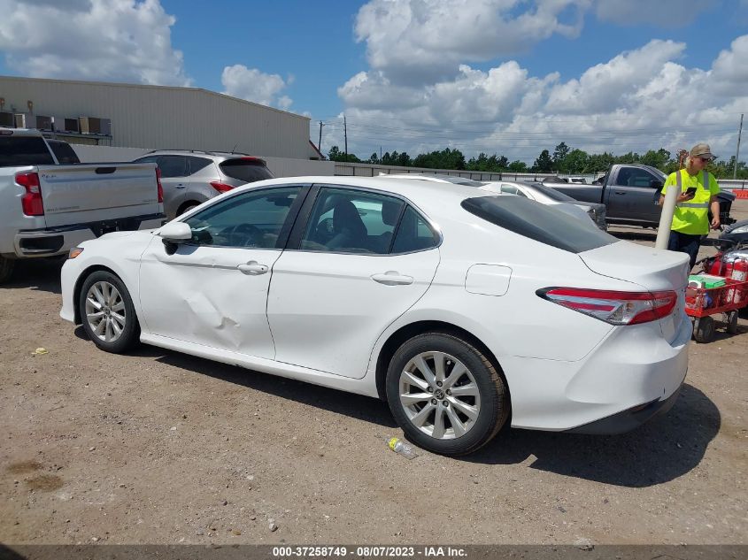 2020 TOYOTA CAMRY LE - 4T1C11AK5LU359708