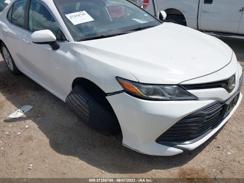 2020 TOYOTA CAMRY LE - 4T1C11AK5LU359708