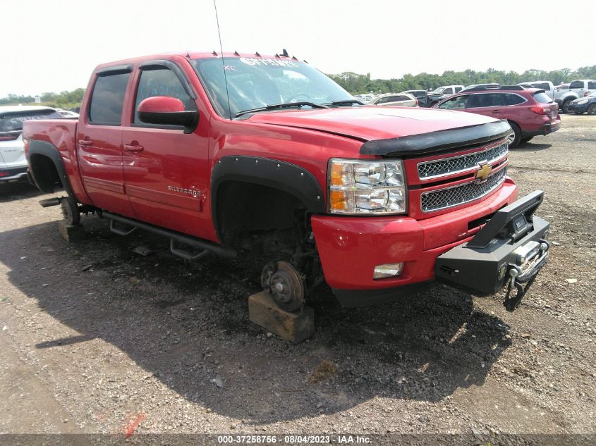 2013 CHEVROLET SILVERADO 1500 LT - 3GCPKSE70DG191138