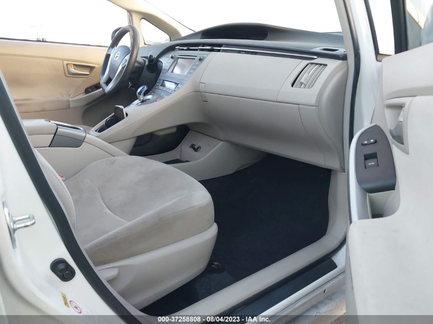 2015 TOYOTA PRIUS FOUR - JTDKN3DU5F0475483