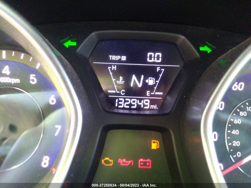 2015 HYUNDAI ELANTRA SE - 5NPDH4AE6FH586923