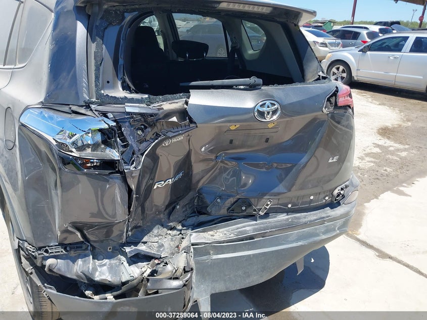 VIN JTMZFREVXJJ728127 2018 TOYOTA RAV4 LE
