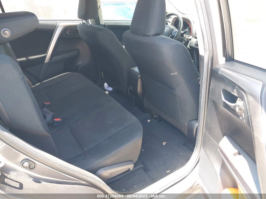 VIN JTMZFREVXJJ728127 2018 TOYOTA RAV4 LE