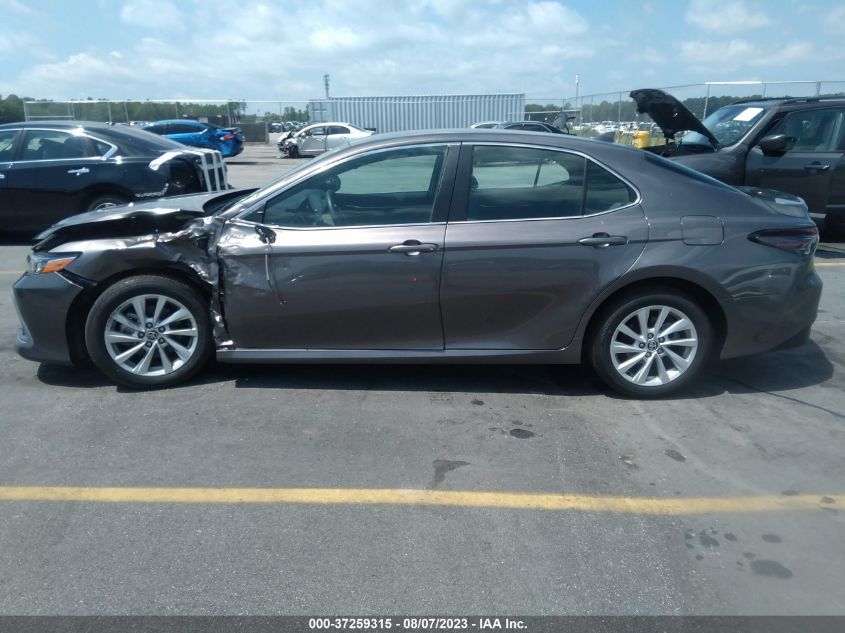 2022 TOYOTA CAMRY LE - 4T1C11AK9NU657049