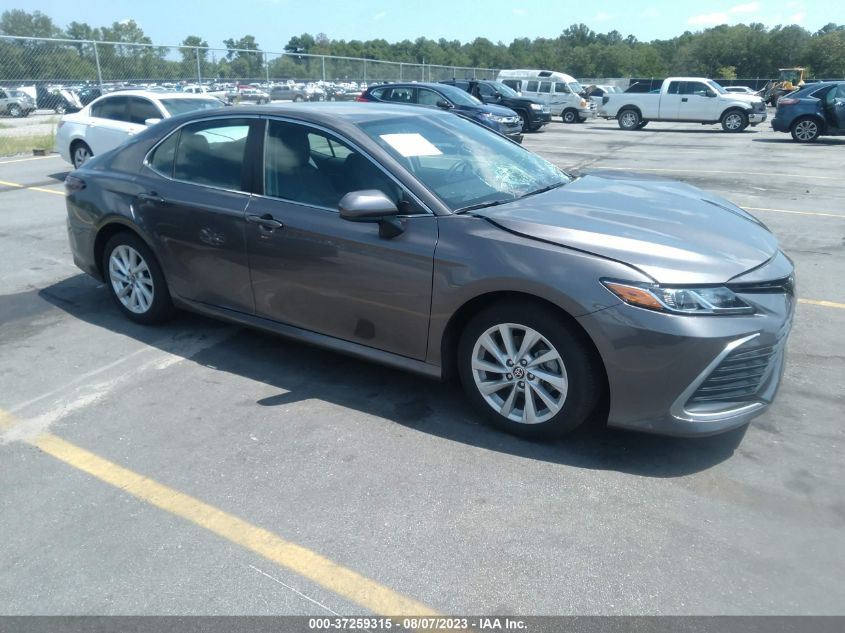 2022 TOYOTA CAMRY LE - 4T1C11AK9NU657049