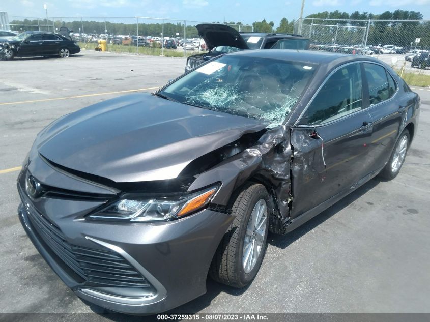2022 TOYOTA CAMRY LE - 4T1C11AK9NU657049