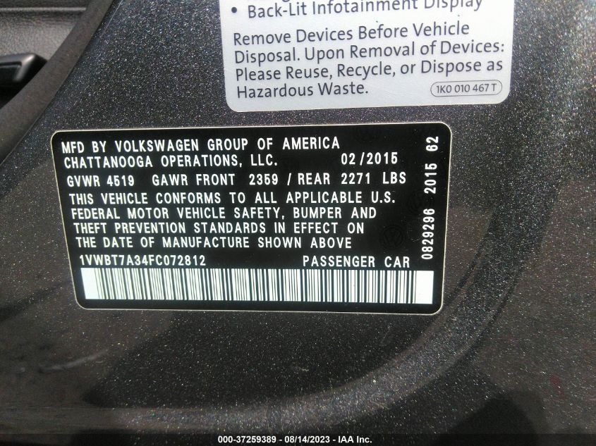 2015 VOLKSWAGEN PASSAT 1.8T SE W/SUNROOF & NAV - 1VWBT7A34FC072812