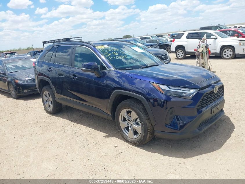 2T3W1RFV9PW272082 Toyota RAV4 XLE