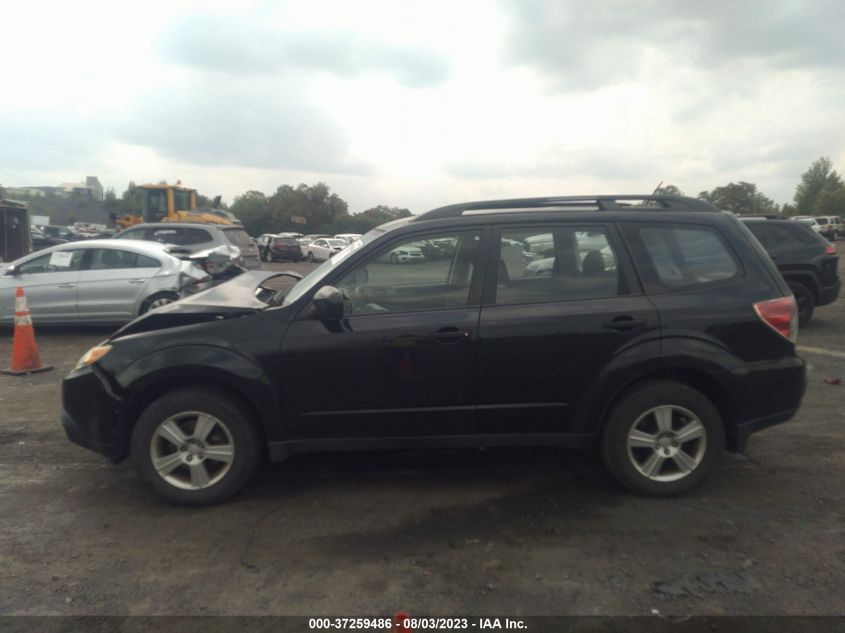 2013 SUBARU FORESTER 2.5X - JF2SHABC2DH405431