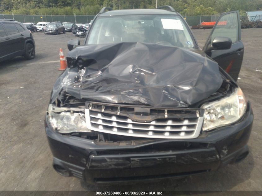 2013 SUBARU FORESTER 2.5X - JF2SHABC2DH405431