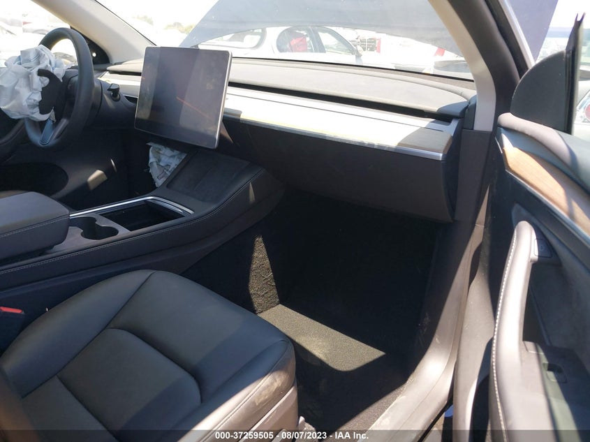 VIN 7SAYGDEE6PA030979 2023 TESLA MODEL Y LONG RANGE