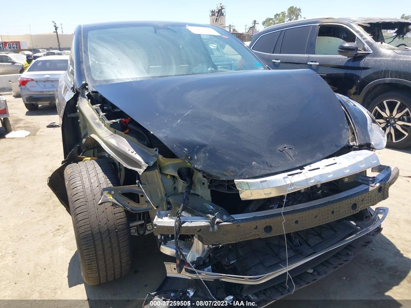 VIN 7SAYGDEE6PA030979 2023 TESLA MODEL Y LONG RANGE