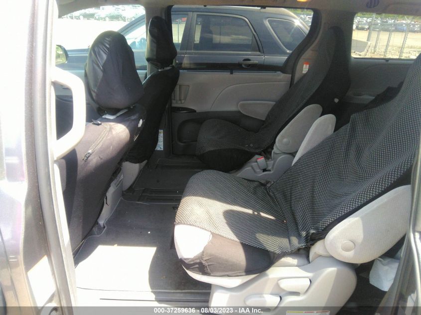2019 TOYOTA SIENNA LE - 5TDKZ3DC1KS015854