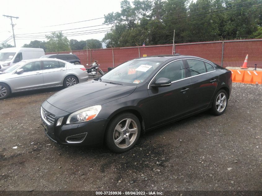 2013 VOLVO S60 T5 - YV1612FH8D2172314