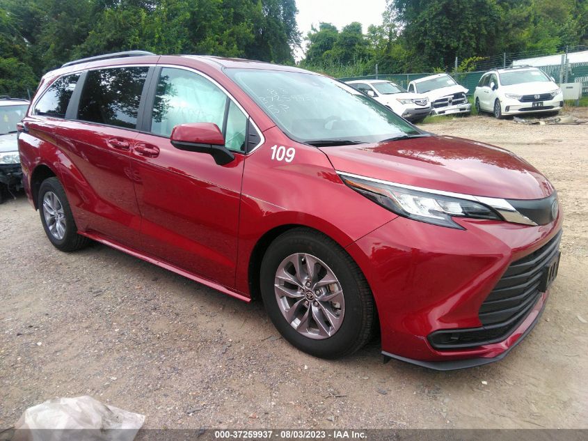 TOYOTA-SIENNA-5TDKRKEC9PS139015