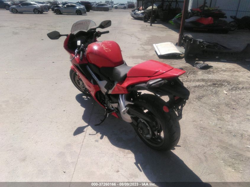 2014 HONDA VFR800 F JH2RC7919EK000827