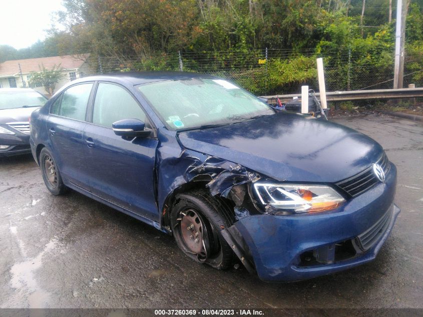 2014 VOLKSWAGEN JETTA SEDAN SE - 3VWD17AJ6EM277638