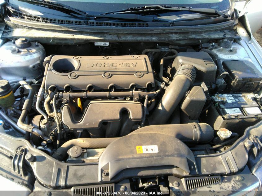 2013 KIA FORTE LX - KNAFT4A2XD5677474