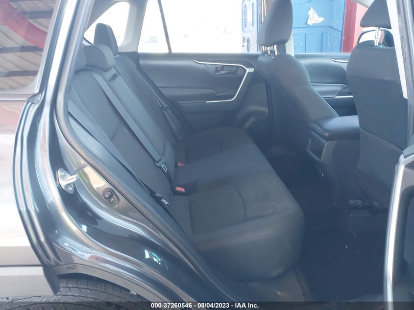 VIN 2T3H1RFV9MC092882 2021 TOYOTA RAV4 LE
