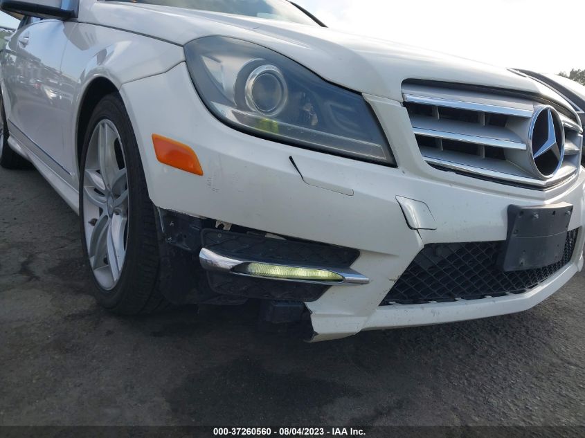 2013 MERCEDES-BENZ C-CLASS C 300 - WDDGF8AB5DA773581