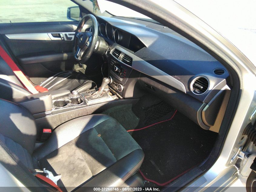 2014 MERCEDES-BENZ C-CLASS C 250 SPORT - WDDGF4HB8EG247796