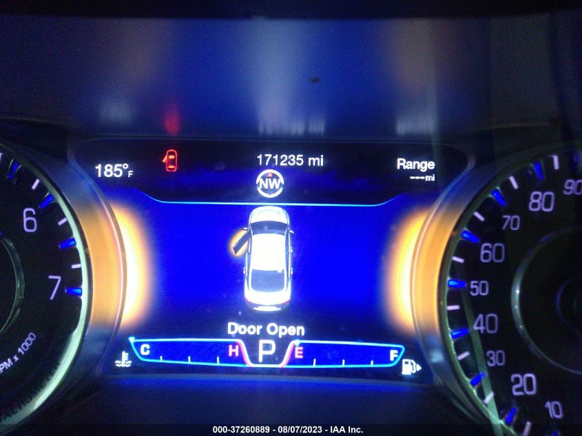 2015 CHRYSLER 200 C - 1C3CCCCG4FN731240