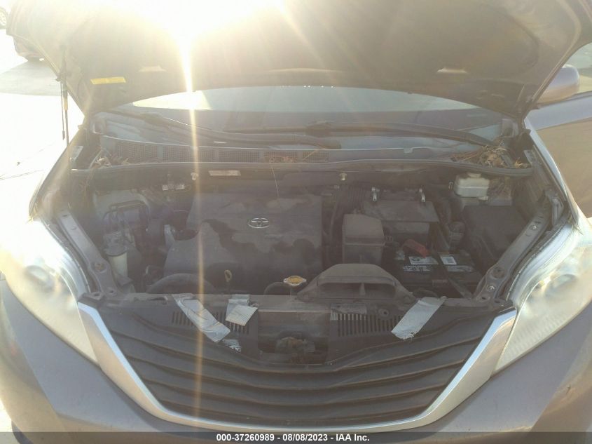 2013 TOYOTA SIENNA LE - 5TDKK3DC8DS305211