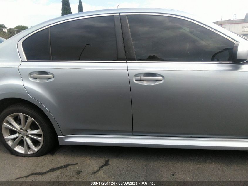 2013 SUBARU LEGACY 2.5I PREMIUM - 4S3BMBC61D3029083