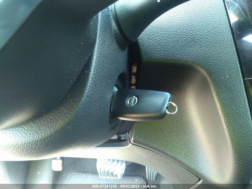2017 NISSAN ROGUE S - KNMAT2MT2HP503690